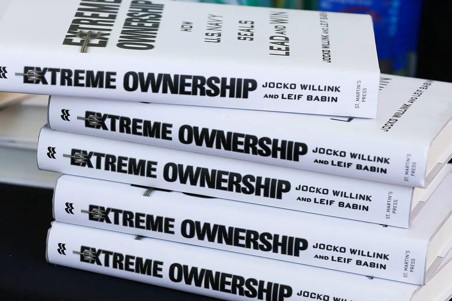 Extreme Ownership How U.S. Navy SEALs Lead and Win By Jocko Willink and Leif Babin